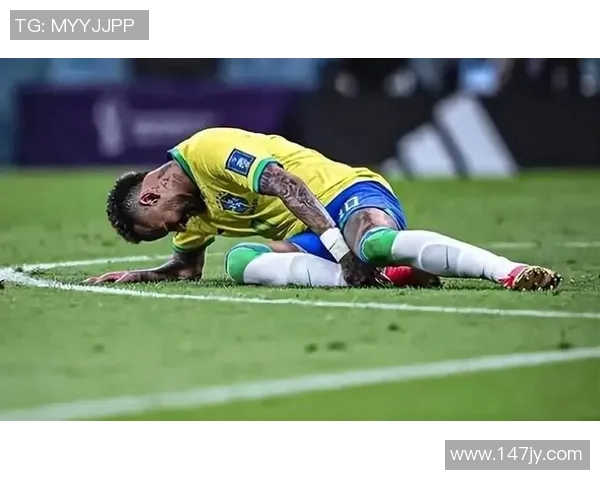 足球场上明星球员与裁判的较量与互动揭示比赛中的背后故事