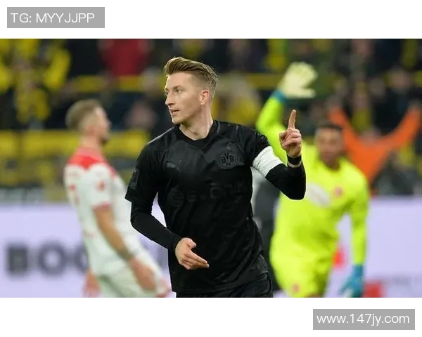 足球巨星的一天：从睡觉到训练场的搞笑日常翻车瞬间